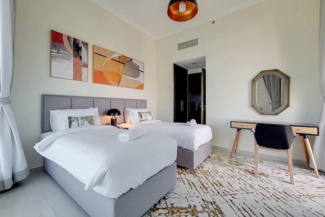 Bay Central, Tower - Tranquil Two Bedroom *